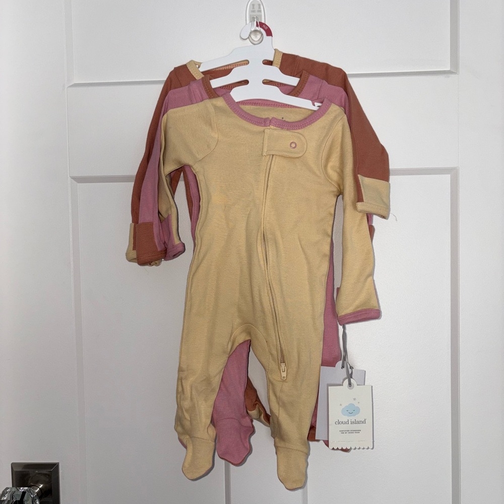 Cloud Island Cream and Pink Kids Footies